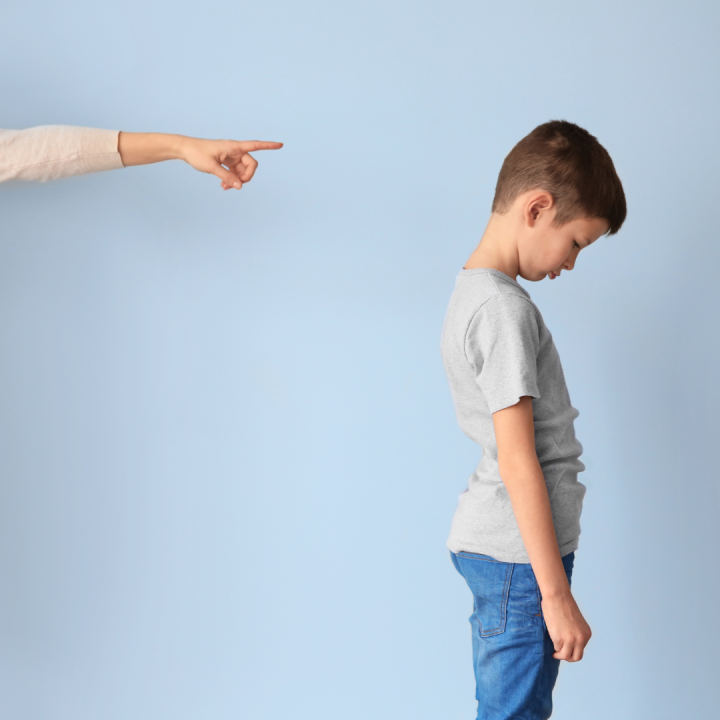 Peut-on mettre un élève à la porte de sa classe ? - Cap Autonome